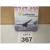 Image 1 : LUFTHANSA BOEING 747-430 (1:400) [DIE-CAST]
