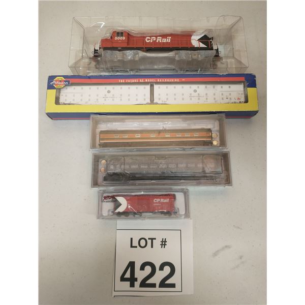 MIXED BRANDS / CP RAIL ROLLING STOCK LOT (N SCALE)