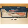 Image 1 : SKY MARKS / TNT BOEING 747-400F (1:200) [DIE-CAST]