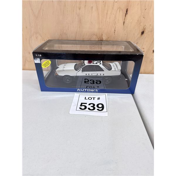 AUTOART / NISSAN SKYLINE GT-R (R32) POLICE CAR (1:18) [DIE-CAST]