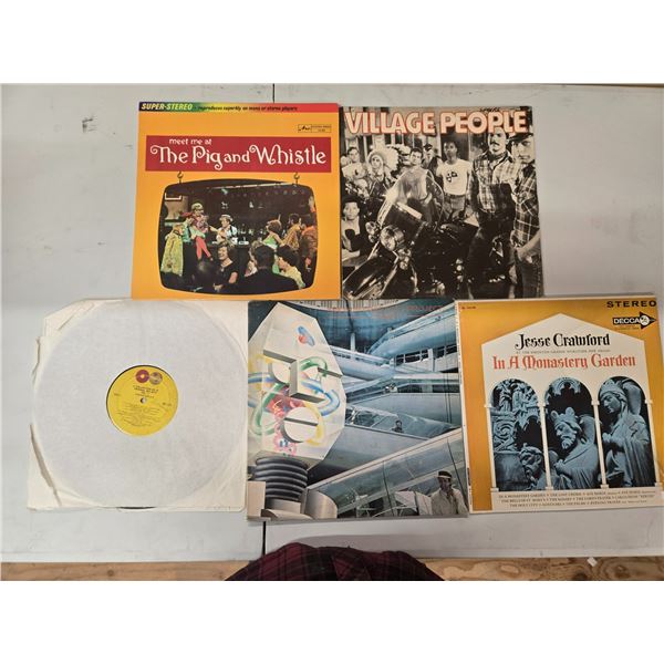 5 VINYL RECORD LOT – NOVELTY, DISCO & EASY LISTENING