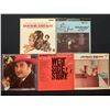 Image 1 : 5 VINYL RECORD LOT – FILM SOUNDTRACKS & VOCAL POP FAVORITES