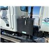 Image 62 : 2011 MACK GU813 T/A 5000 GAL WATER TRUCK
