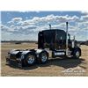 Image 3 : 2004 KENWORTH W900B T/A SLEEPER TRUCK TRACTOR