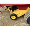 Image 31 : NEW HOLLAND 688 ROUND BALER