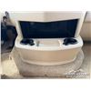 Image 20 : 2011 MONACO ROADMASTER VESTA 32PBS S/A MOTORHOME