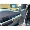 Image 23 : 2012 FORD F350 XLT CREW CAB FLATBED TRUCK