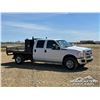 Image 2 : 2012 FORD F350 XLT CREW CAB FLATBED TRUCK