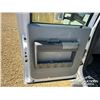 Image 30 : 2012 FORD F350 XLT CREW CAB FLATBED TRUCK