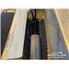 Image 8 : SKID STEER HYDRAULIC CEMENT AUGER BUCKET