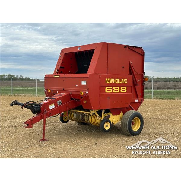 1999 NEW HOLLAND 688 ROUND BALER