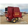 Image 3 : 1999 NEW HOLLAND 688 ROUND BALER