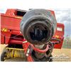 Image 9 : 1999 NEW HOLLAND 688 ROUND BALER