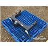 Image 1 : 3 PT. QUICK HITCH ADAPTER