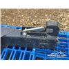 Image 5 : 3 PT. QUICK HITCH ADAPTER