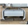 Image 7 : 8 FT. GMC 3500 BOX