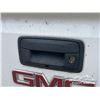 Image 8 : 8 FT. GMC 3500 BOX