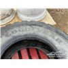 Image 7 : (2) 14 IN. SUPER SINGLE STEEL TRUCK RIMS W/TIRE
