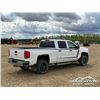 Image 3 : 2015 CHEVROLET SILVERADO 2500HD CREW CAB PICKUP