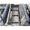 Image 28 : 2000 ARGO 8 WHEEL CONQUEST AMPHIBIAN UNIT