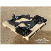 Image 4 : 3PT HITCH ATTACHMENTS & FEL QUICK ATTACH