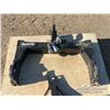 Image 8 : 3PT HITCH ATTACHMENTS & FEL QUICK ATTACH