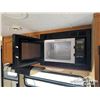 Image 16 : 2011 FOREST RIVER ROCKWOOD 21FT T/A TRAVEL TRAILER