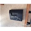 Image 17 : 2011 FOREST RIVER ROCKWOOD 21FT T/A TRAVEL TRAILER