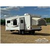 Image 4 : 2011 FOREST RIVER ROCKWOOD 21FT T/A TRAVEL TRAILER