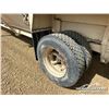 Image 39 : 1994 DECAP 40 FT. TRIDEM BOTTOM DUMP TRAILER