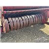 Image 9 : MASSEY FERGUSON 12 SQUARE BALER