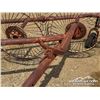 Image 6 : NEW HOLLAND VICON 6 WHEEL HAY RAKE