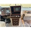 Image 17 : 2004 FREIGHTLINER ALPHA ROMEO 40 FT. S/A MOTORHOME