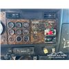 Image 14 : 1990 KENWORTH C500B T/A TANK TRUCK