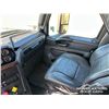 Image 12 : 2023 IHC LONESTAR T/A SLEEPER TRUCK TRACTOR