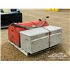 Image 3 : 400L TANK AND TOOL BOX