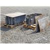 Image 6 : (4) 40 IN. X 20 IN. CONCRETE BLOCK FORMS