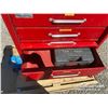 Image 18 : BEACH ROLLING TOOL CHEST & TOOLS