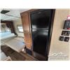 Image 18 : 2018 KEYSTONE OUTBACK 240URS T/A TRAVEL TRAILER