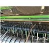 Image 15 : JOHN DEERE 567 ROUND BALER