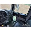 Image 11 : 2018 PETERBILT 367 T/A SLEEPER WINCH TRACTOR