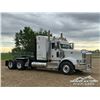 Image 2 : 2018 PETERBILT 367 T/A SLEEPER WINCH TRACTOR