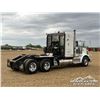 Image 3 : 2018 PETERBILT 367 T/A SLEEPER WINCH TRACTOR