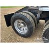 Image 54 : 2018 PETERBILT 367 T/A SLEEPER WINCH TRACTOR