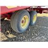 Image 22 : NEW HOLLAND 1033 10 FT. BALE WAGON
