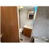 Image 22 : 2001 KEYSTONE 24 FT. T/A TRAVEL TRAILER