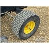 Image 29 : 2005 JOHN DEERE L111 42 IN. RIDING MOWER