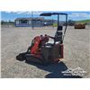 Image 5 : SSL580 RIDE-ON SKID STEER LOADER