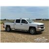 Image 2 : 2018 CHEVROLET SILVERADO 1500 CREW CAB PICKUP