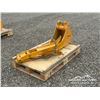 Image 1 : MINI EX 10 IN. DIG BUCKET W/ HYDRAULIC THUMB